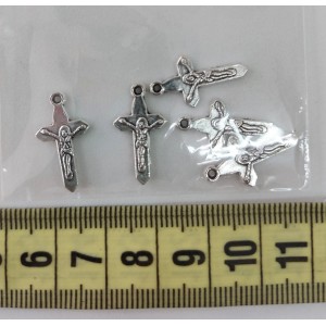 Dije cruz con Cristo