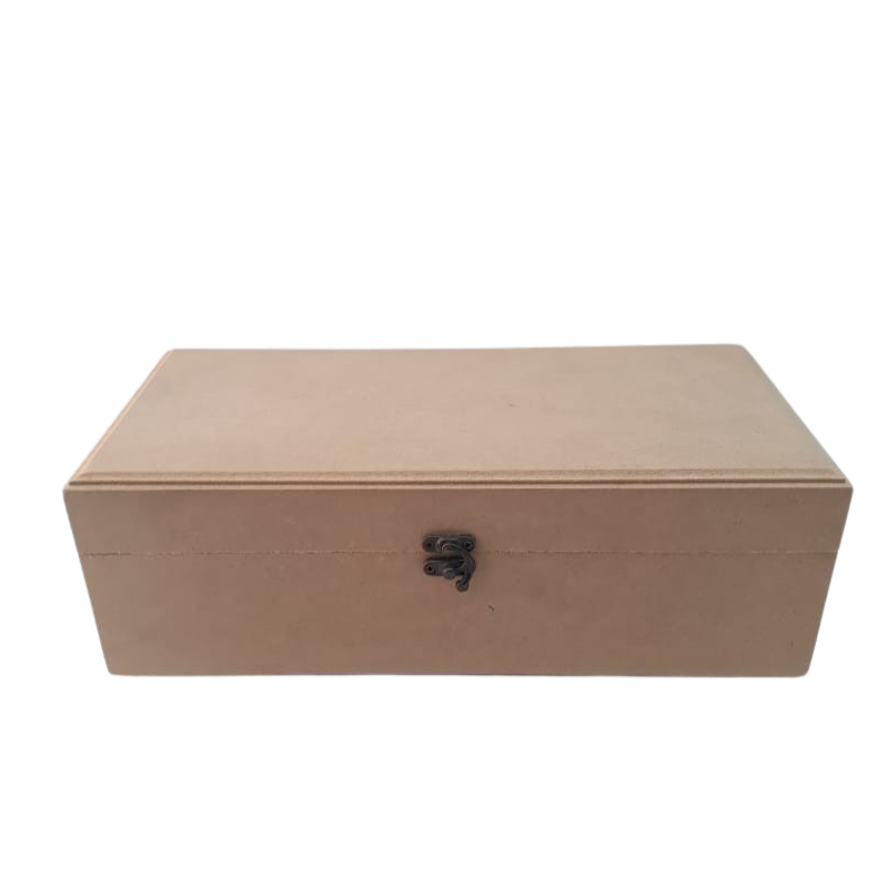 Caja rectangular con broche